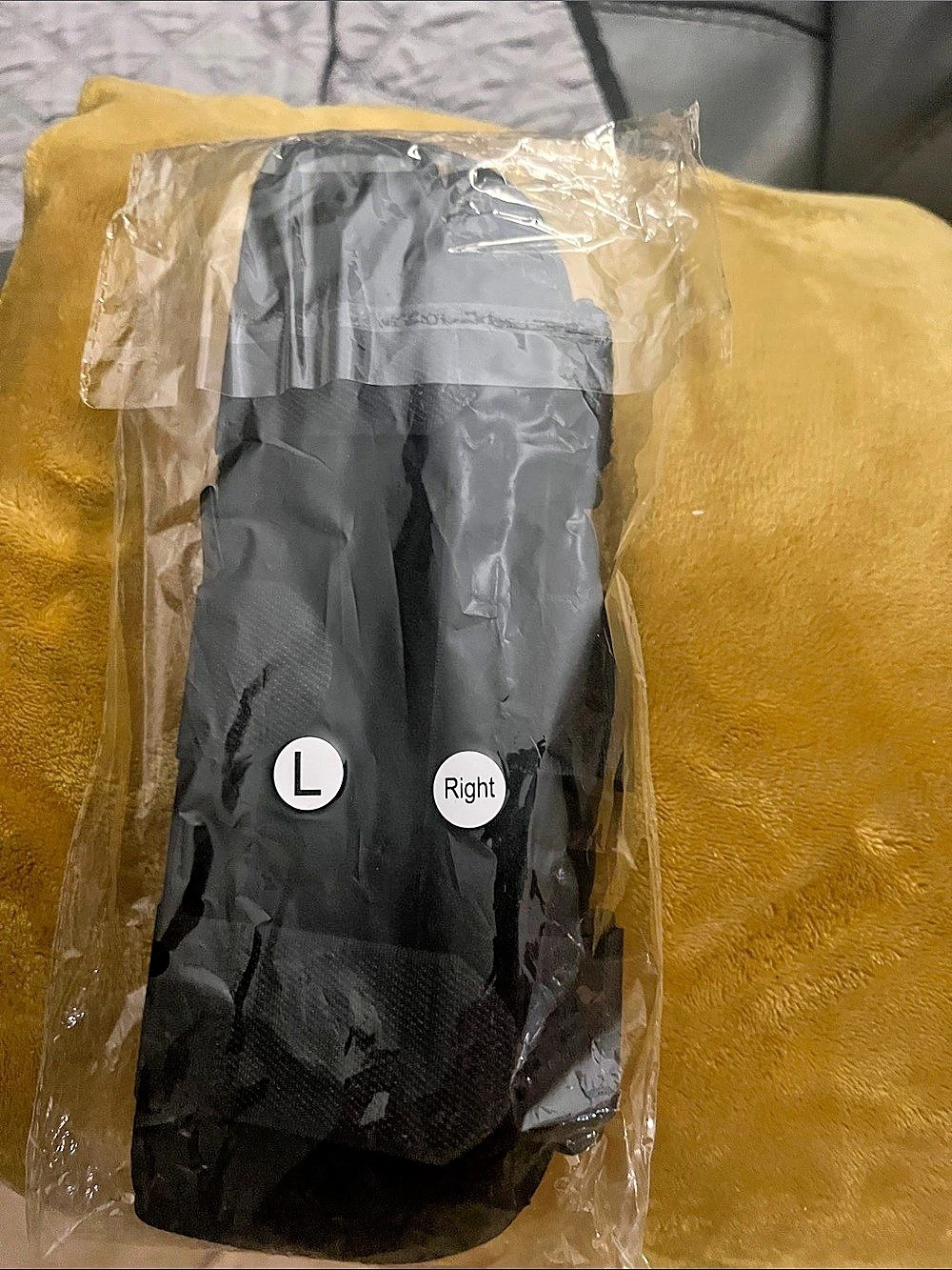 Black Large Wrist Support NWT for Right Hand